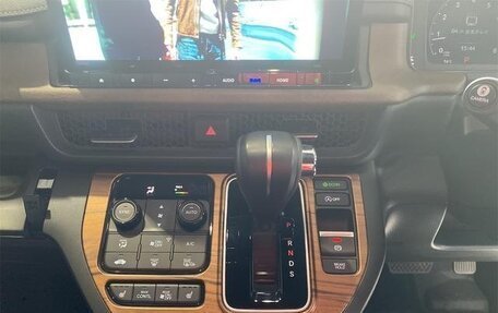 Honda Stepwgn, 2023 год, 2 187 000 рублей, 15 фотография