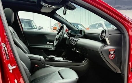 Mercedes-Benz A-Класс, 2022 год, 2 093 000 рублей, 21 фотография