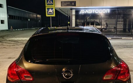 Opel Astra J, 2013 год, 750 000 рублей, 2 фотография