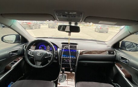 Toyota Camry, 2017 год, 2 450 000 рублей, 11 фотография