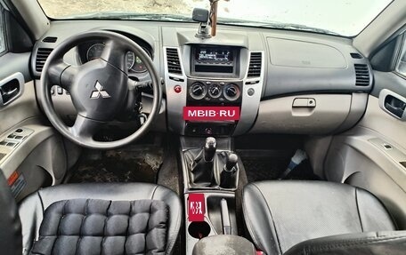 Mitsubishi Pajero Sport II рестайлинг, 2012 год, 1 762 000 рублей, 11 фотография