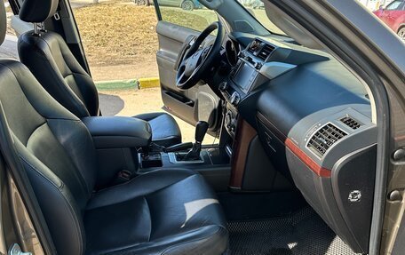 Toyota Land Cruiser Prado 150 рестайлинг 2, 2017 год, 3 500 000 рублей, 7 фотография