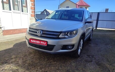 Volkswagen Tiguan I, 2014 год, 1 800 000 рублей, 1 фотография