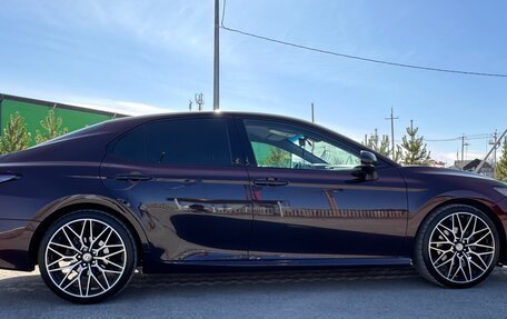 Toyota Camry, 2018 год, 2 990 000 рублей, 11 фотография