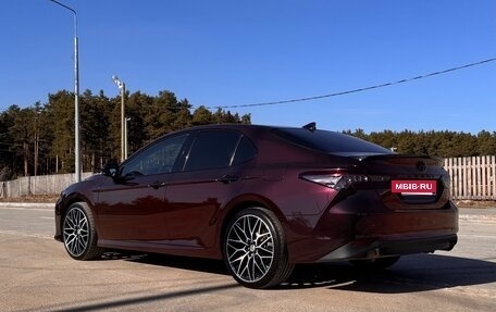 Toyota Camry, 2018 год, 2 990 000 рублей, 20 фотография