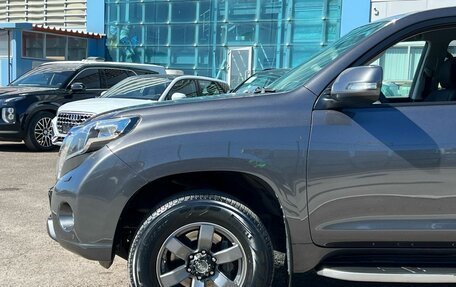 Toyota Land Cruiser Prado 150 рестайлинг 2, 2015 год, 3 349 900 рублей, 2 фотография