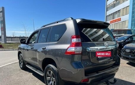 Toyota Land Cruiser Prado 150 рестайлинг 2, 2015 год, 3 349 900 рублей, 5 фотография