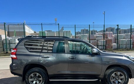 Toyota Land Cruiser Prado 150 рестайлинг 2, 2015 год, 3 349 900 рублей, 8 фотография