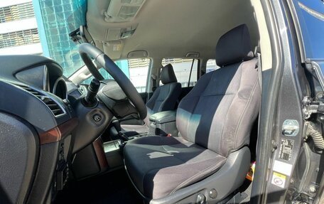 Toyota Land Cruiser Prado 150 рестайлинг 2, 2015 год, 3 349 900 рублей, 15 фотография