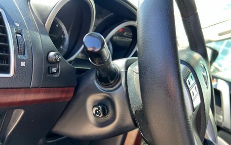 Toyota Land Cruiser Prado 150 рестайлинг 2, 2015 год, 3 349 900 рублей, 14 фотография