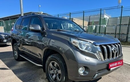 Toyota Land Cruiser Prado 150 рестайлинг 2, 2015 год, 3 349 900 рублей, 9 фотография