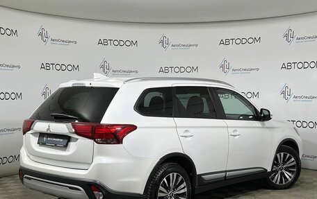 Mitsubishi Outlander III рестайлинг 3, 2019 год, 1 957 000 рублей, 2 фотография