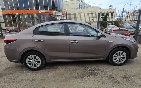 KIA Rio IV, 2019 год, 1 380 000 рублей, 8 фотография