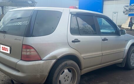 Mercedes-Benz M-Класс AMG, 2000 год, 1 000 000 рублей, 3 фотография