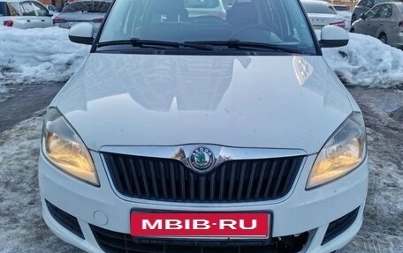 Skoda Fabia II, 2013 год, 465 000 рублей, 2 фотография