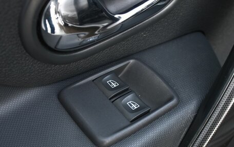 Renault Logan II, 2020 год, 1 100 000 рублей, 14 фотография