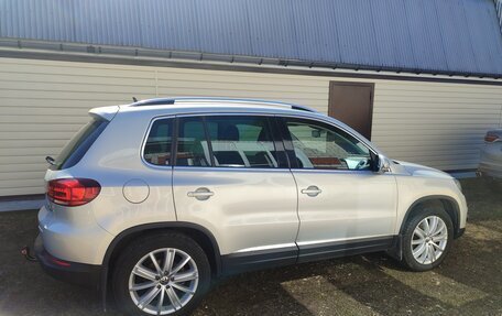 Volkswagen Tiguan I, 2014 год, 1 800 000 рублей, 4 фотография