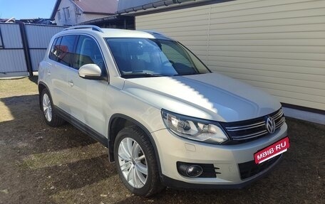 Volkswagen Tiguan I, 2014 год, 1 800 000 рублей, 2 фотография
