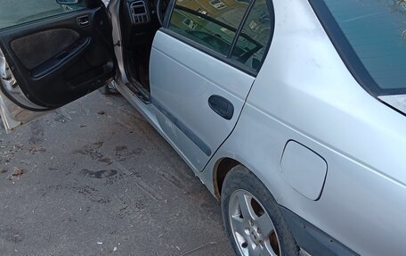 Toyota Avensis III рестайлинг, 1999 год, 110 000 рублей, 5 фотография