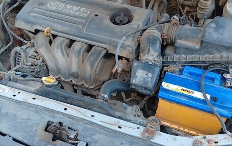 Toyota Avensis III рестайлинг, 1999 год, 110 000 рублей, 6 фотография