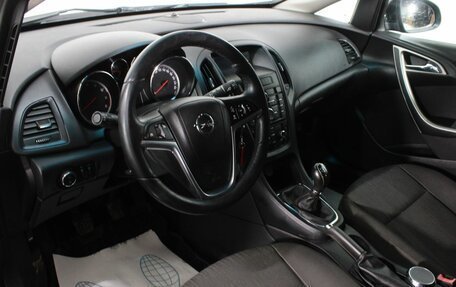 Opel Astra J, 2011 год, 540 000 рублей, 15 фотография