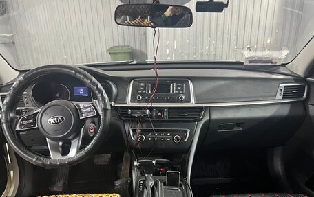 KIA Optima IV, 2019 год, 880 000 рублей, 10 фотография