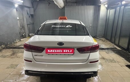 KIA Optima IV, 2019 год, 880 000 рублей, 5 фотография