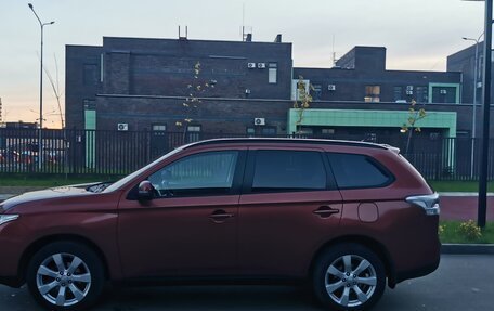 Mitsubishi Outlander III рестайлинг 3, 2012 год, 1 150 000 рублей, 3 фотография