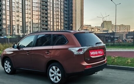 Mitsubishi Outlander III рестайлинг 3, 2012 год, 1 150 000 рублей, 4 фотография