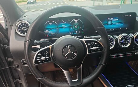 Mercedes-Benz GLA, 2021 год, 1 960 000 рублей, 12 фотография