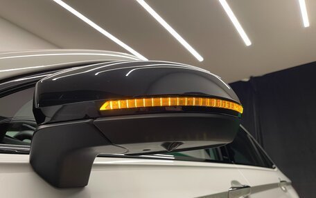 Volkswagen Tiguan II, 2022 год, 4 500 000 рублей, 8 фотография