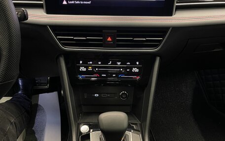 Volkswagen Tiguan II, 2022 год, 4 500 000 рублей, 18 фотография