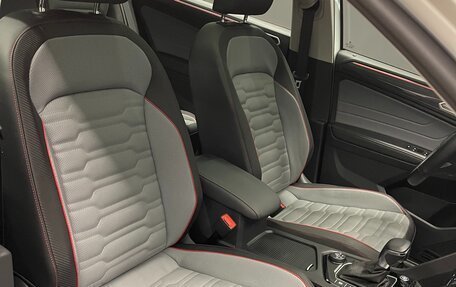 Volkswagen Tiguan II, 2022 год, 4 500 000 рублей, 23 фотография