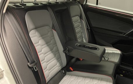 Volkswagen Tiguan II, 2022 год, 4 500 000 рублей, 28 фотография