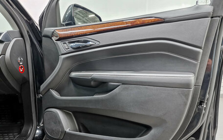 Cadillac SRX II рестайлинг, 2011 год, 1 400 000 рублей, 23 фотография