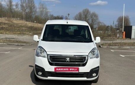 Peugeot Partner II рестайлинг 2, 2018 год, 940 000 рублей, 2 фотография