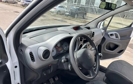 Peugeot Partner II рестайлинг 2, 2018 год, 940 000 рублей, 23 фотография