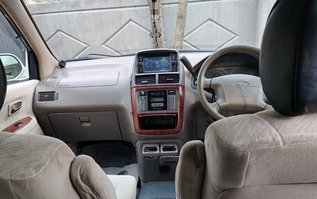 Toyota Gaia, 2001 год, 500 000 рублей, 9 фотография