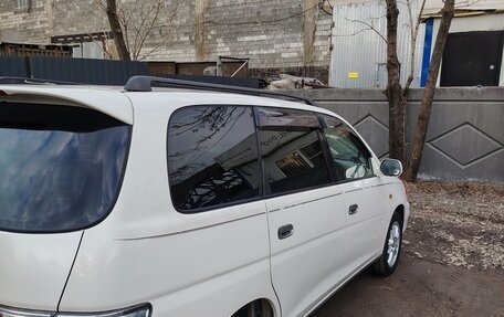 Toyota Gaia, 2001 год, 500 000 рублей, 18 фотография