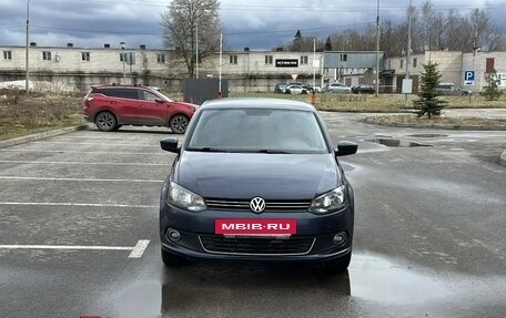 Volkswagen Polo VI (EU Market), 2012 год, 680 000 рублей, 2 фотография