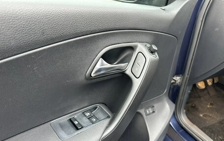 Volkswagen Polo VI (EU Market), 2012 год, 680 000 рублей, 25 фотография