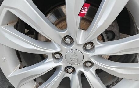 KIA Sorento II рестайлинг, 2012 год, 1 300 000 рублей, 33 фотография