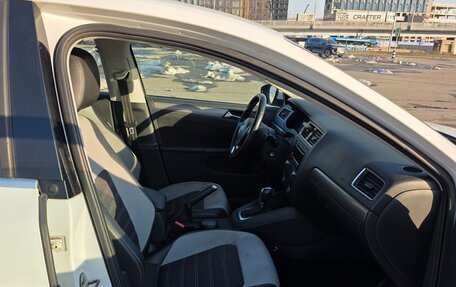 Volkswagen Jetta VI, 2012 год, 780 000 рублей, 9 фотография