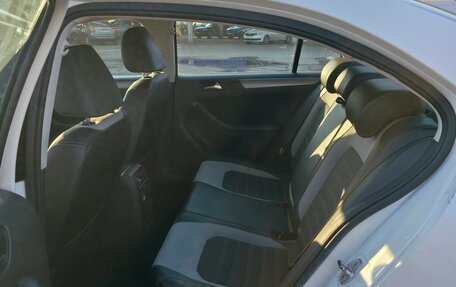 Volkswagen Jetta VI, 2012 год, 780 000 рублей, 8 фотография