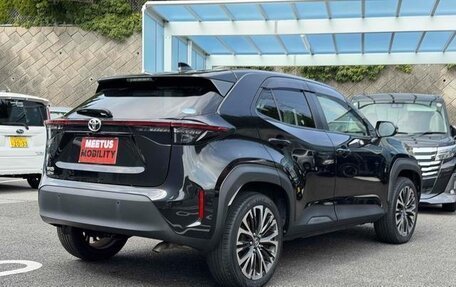 Toyota Yaris Cross, 2022 год, 1 620 000 рублей, 7 фотография