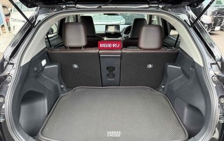 Toyota Yaris Cross, 2022 год, 1 620 000 рублей, 11 фотография