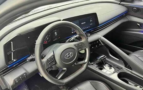 Hyundai Elantra, 2022 год, 1 700 000 рублей, 10 фотография