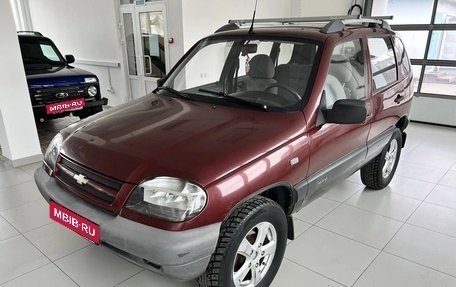 Chevrolet Niva I рестайлинг, 2004 год, 265 000 рублей, 1 фотография