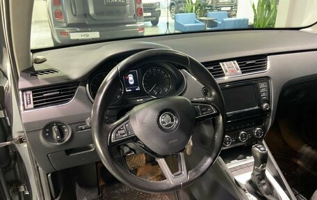 Skoda Octavia, 2017 год, 1 630 000 рублей, 10 фотография