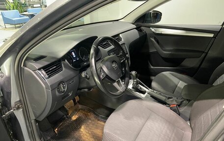 Skoda Octavia, 2017 год, 1 630 000 рублей, 8 фотография